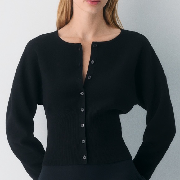 Aritzia Sweaters - Aritzia (Wilfred) Black Golightly Button-Up Cardigan